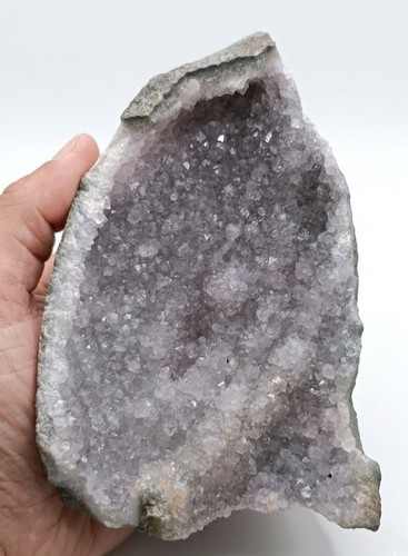 Améthyste géode 672 - améthyste, druse