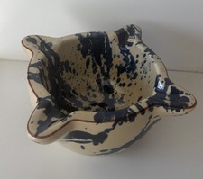 Ancien mortier en céramique