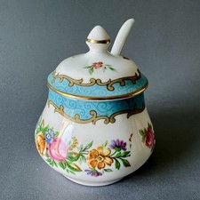 Moutardier en porcelaine