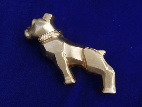 Rare top embleme - !,