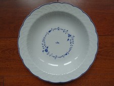 LIMOGES BERNARDAUD 1 PLAT ROND CREUX PORCELAINE MODELE HORTENSE 28,5 cm