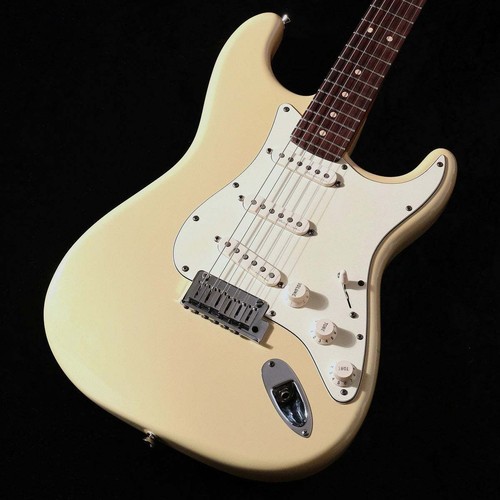 Fender custom shop team - fender, build