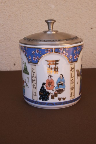 Boite porcelaine décorée - en,