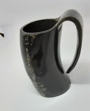 Tasse médiévale en corne à