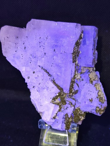 Top fluorite cubique - uv, avec