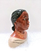 Petit buste en céramique "