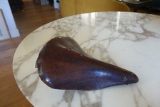 Selle Cuir vintage Underslung