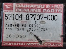 Croix avant inférieure au