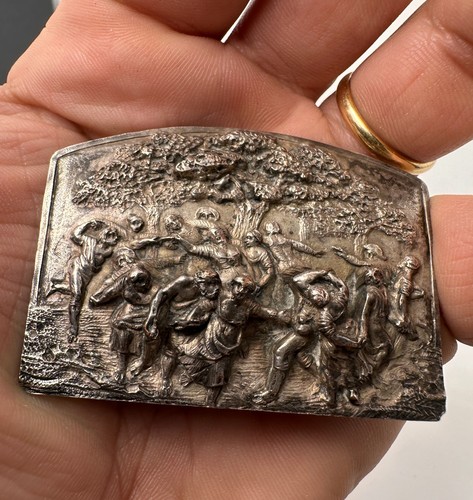 Petit bas relief - , bronze
