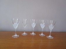 5 Verres à vin  12 cl modèle