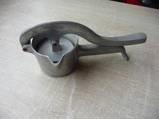 Ancien PRESSE AGRUMES FRUITS