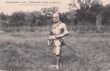 Carte postale ancienne COMPIEGNE OISE fêtes jeanne d'arc chevalier armure 1911