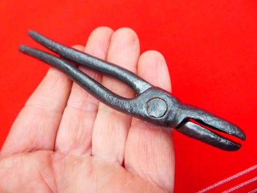 Casse noisette fer forgé - casse,