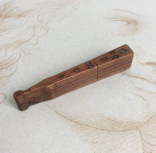 Etui aiguilles forme - à, en