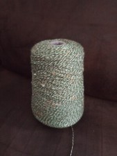 1 petite Bobine de Fil à Tricoter Fantaisie Tons multicolores (280g)