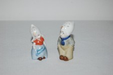 saleron ,poivre et sel en porcelaine , ancien Grande Chartreuse , personnage