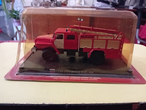 Camion pompier ural - 1/64,