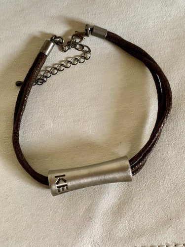 Bracelet cuir et acier - en,