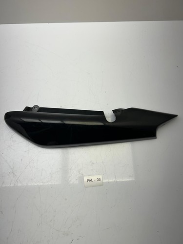 Flanc selle gauche origine - de,