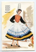 Carte postale brodée et ajoutis tissus . Costume et folklore . BRETAGNE