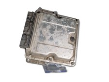 0281011325 CALCULATEUR MOTEUR