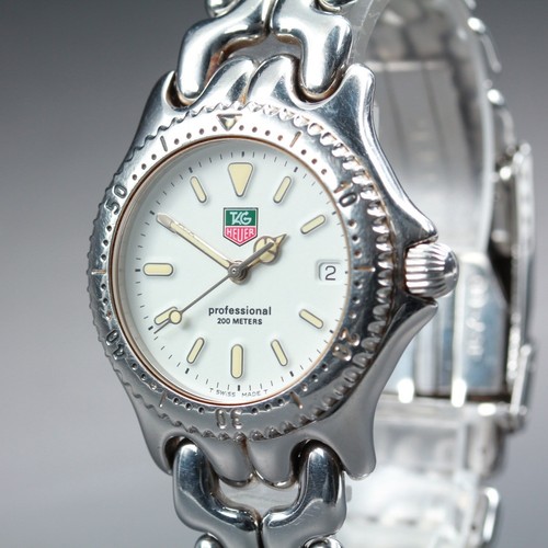 Presque comme neuve montre - comme, neuve]