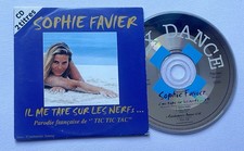 Sophie Favier - il me tape sur