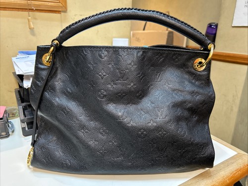Louis vuitton monogram - louis,