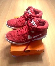 Baskets Nike Sky Force Varsity rouge / vintage / taille 41