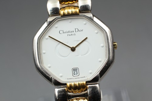 Presque comme neuve montre - comme, neuve]