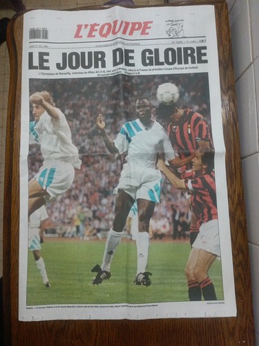 Journal léquipe relatant - , la