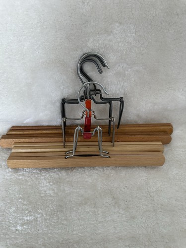 Lot cintres vintage en - de,