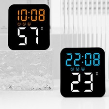 Réveil LED numérique avec trois réglages d'alarme et contrôle de luminosité