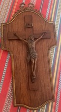 Superbe Christ en croix sur