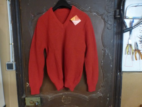 Pull vintage col rouge - col,