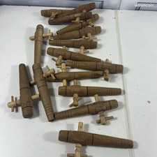 Lot de 15 anciens ROBINET BOIS