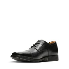 Tilden Cap, Derbies à lacets