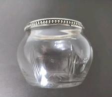 Ancien Petit Vase En Cristal Bordure En Argent Massif.