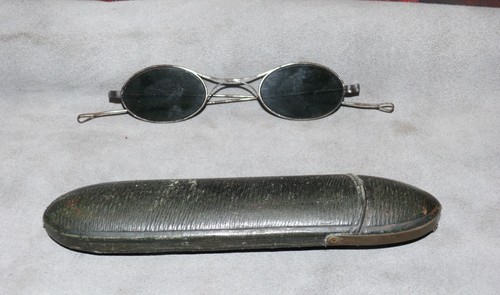 Ancienne paire lunette solaire - paire,