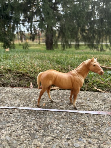 Breyer palomino model - breyer,