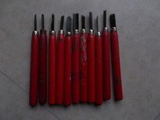 LOT DE 11 GOUGES A BOIS POTERIES EN BON ETAT D'USAGE