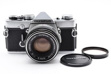 Appareil photo reflex argentique 35 mm Olympus OM-1 avec objectif 50 mm...