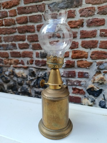 Ancienne lampe essence - ancienne, à