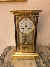 Majestueux Régulateur l’Épée en laiton massif. Corinthien modèle 9015 EV