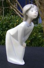  PORCELAINE STATUETTE FIGURINE DE LLADRO NAO 35  N2797