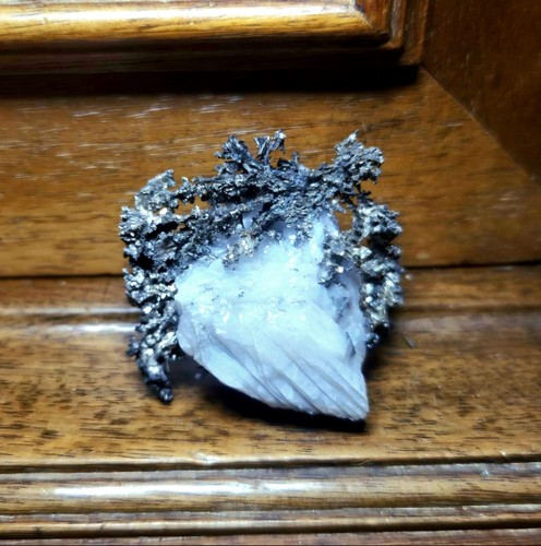 Argent natif sur calcite - sur,