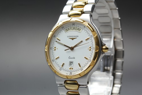 Presque comme neuve montre - [presque,