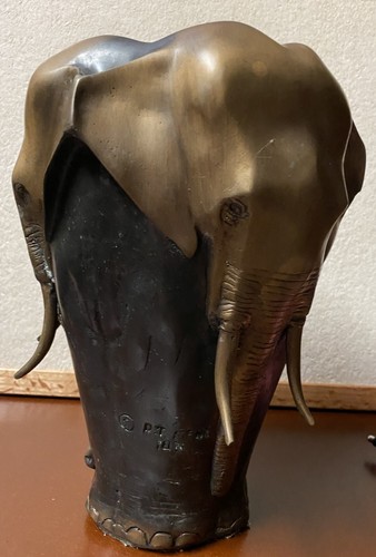 Signed mene bronze - pj,