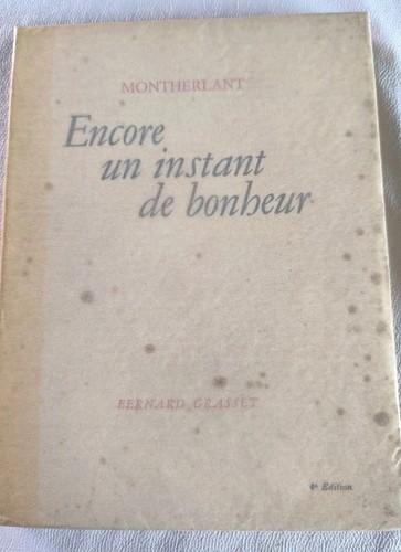 Ancien livre encore instant - un,
