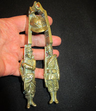 ANCIEN CASSE NOISETTE CASSE NOIX BRONZE SOLDAT FRANCAIS RUSSE ANTIQUE NUTCRACKER